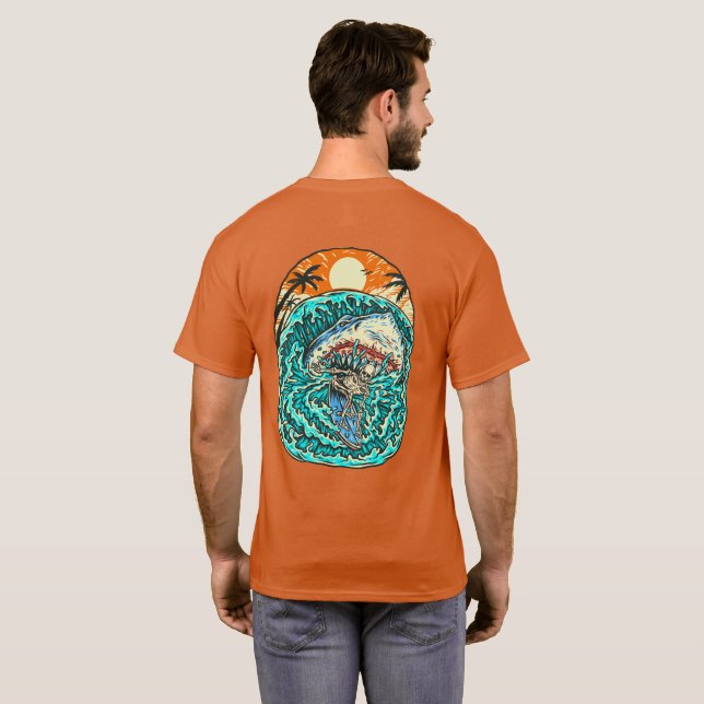 Hajattackerar Surfande Skelettkille Strand  T Shirt (Hel baksida)