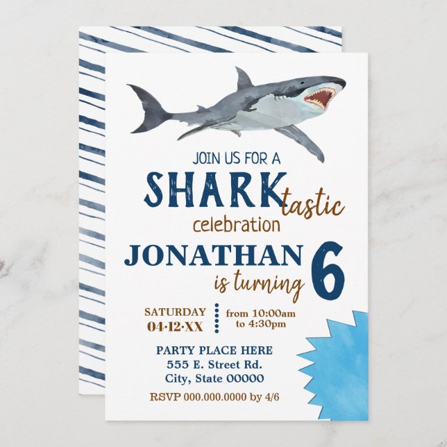 Hajbäcken av haj med födelsedagsfest inbjudningar (Fram/baksida)