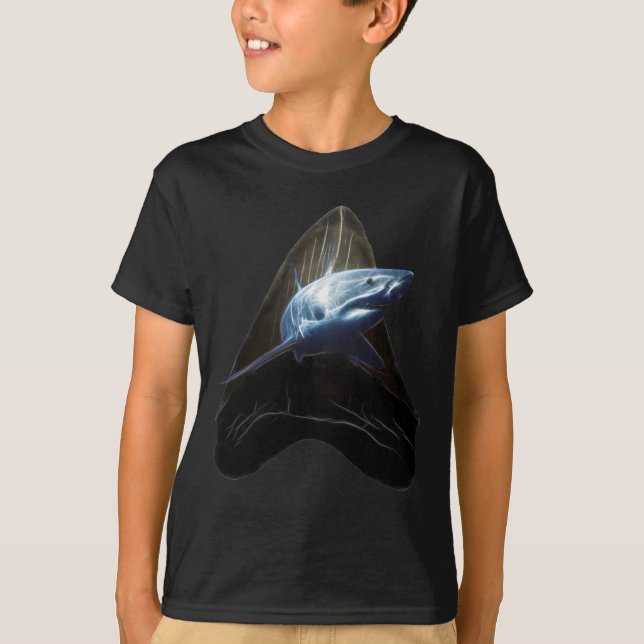 Hajtand Tee (Framsida)