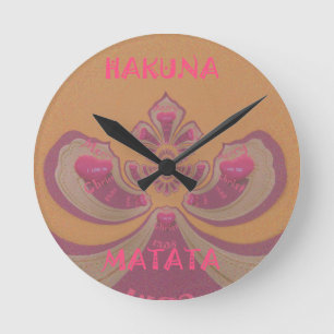 Hakuna Matata God jul vackra hjärtan Rund Klocka