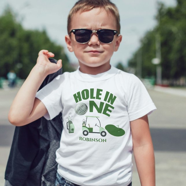 Hål i en golf första födelsedag t shirt (Skapare uppladdad)