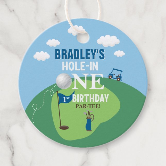 Hål i en golf på födelsedag gåvor etiketter (Framsida)