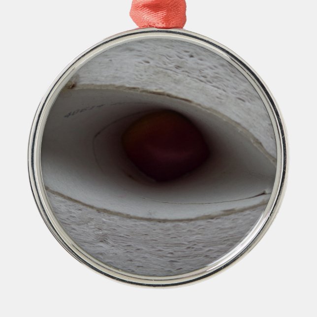 hål, utformat i öga, av pappert julgransprydnad metall (Framsidan)