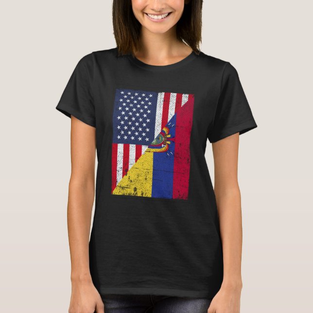 Half USA Flag Half Ecuador Flag American Ecuadoria T Shirt (Framsida)