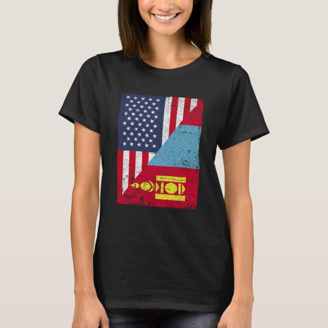 Half USA Flag Half Mongolia Flag American Mongolia T Shirt (Framsida)