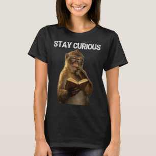 Håll dig nyfiken rolig apa bokorm som läser bok t shirt