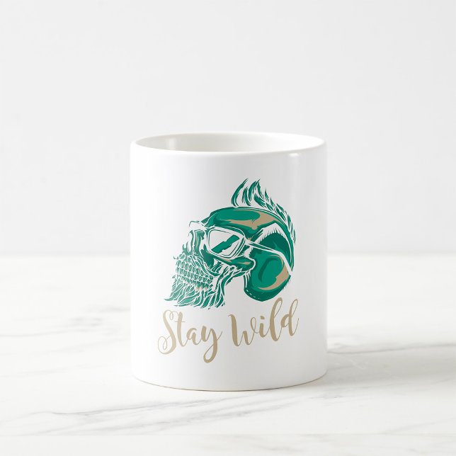 Håll dig vild modern skäggig dödskalle kaffemugg (Skapare uppladdad)