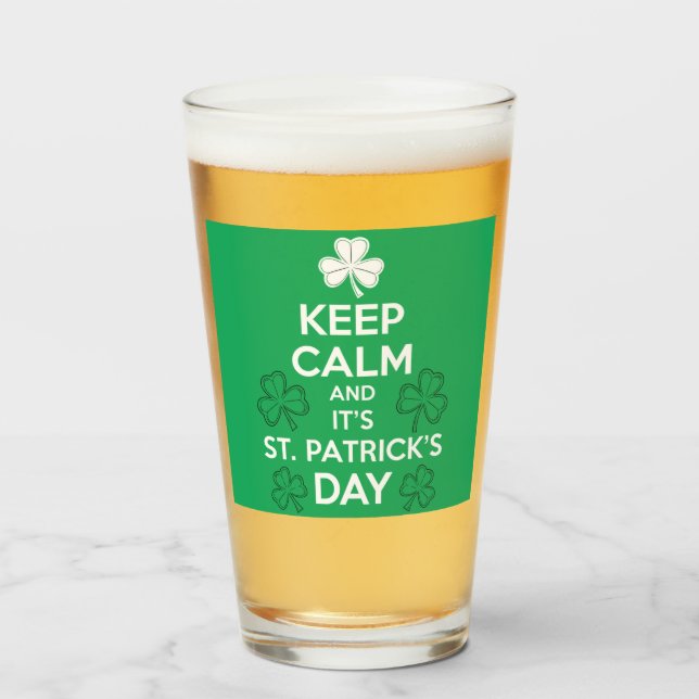 Håll lugn, det är St. Patricks dag irländska  Glaskopp (Framsida fylld)