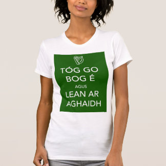 Håll lugn och bär på IRLÄNDARE T-shirt