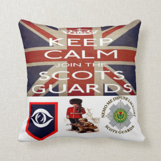 Håll lugn och gå med de Scots vakterna dämpar Kudde