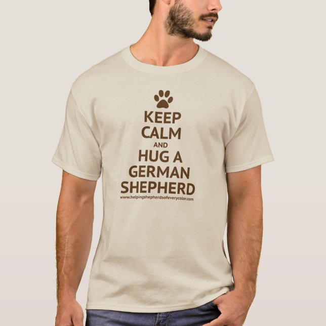 Håll lugn och krama en GSD - brun text T-shirt (Framsida)