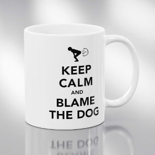 Håll lugn och skyll på hunden kaffemugg