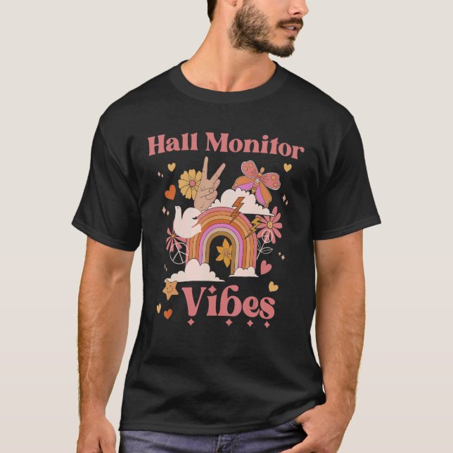 Hall Monitor Vibes School Groovy Retro Boho Rainbo T Shirt (Framsida)