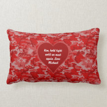 Håll tätt rött Camo Valentine Pillow-Anpassade