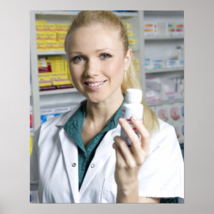 hållande pillflaska för pharmacist som ler, poster