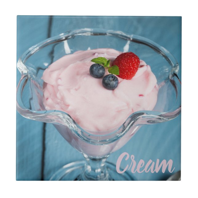 Hallonberry Cream Dessert med mynta och fruktgåva Kakelplatta (Framsidan)