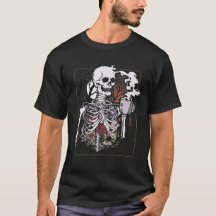 Halloween 2022 Coffee Drinking Skeleton Skull Vint T Shirt