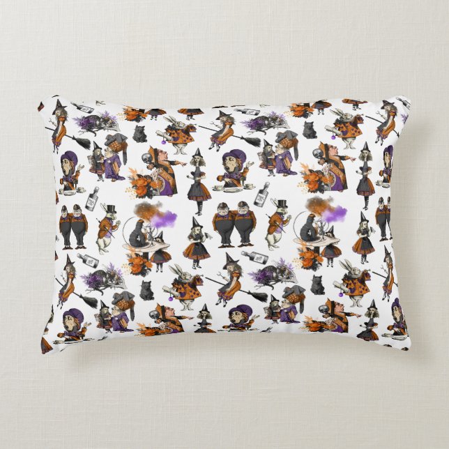 Halloween Alice accent Pillow Prydnadskudde (Framsidan)