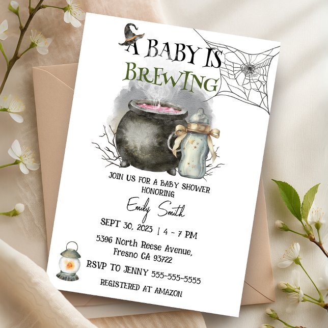 Halloween Baby håller på att blåsa babyskor Inbjudningar (Halloween Baby is Brewing Baby Shower Invitation)