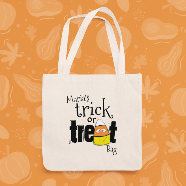 Halloween Bus eller godis Cute Candy corn skript Tygkasse (Cute Halloween candy corn trick or treat tote bag with playful script design.)