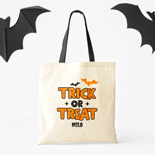 Halloween Bus eller godis Kids Tote Candy Bag Tygkasse (Customizable trick or treat tote bag. Says "Trick or Treat" with orange and black bats. )