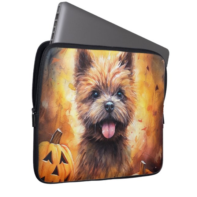 Halloween Cairn Terrier Med Pumpa Skräckinjagande Laptop Fodral (Framsidan Höger)