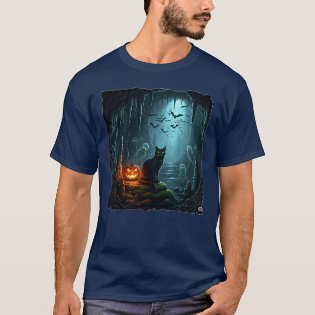 Halloween Cat i en hemsökt grotta! T Shirt (Framsida)