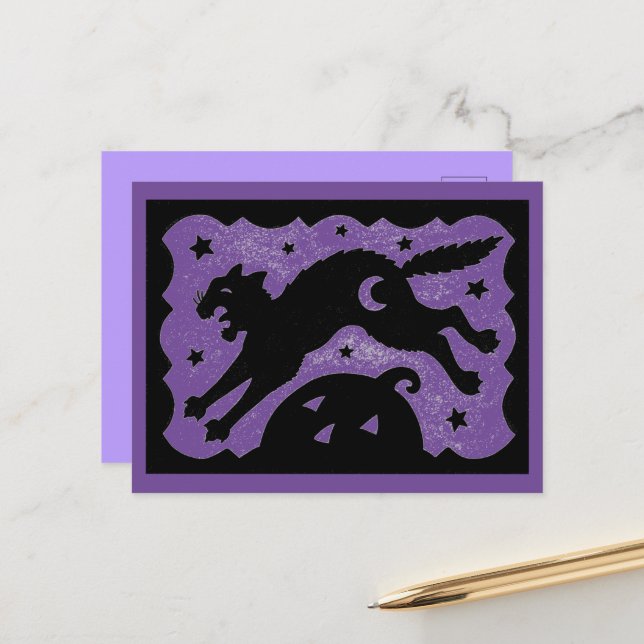 HALLOWEEN CAT JUMPING ÖVER PUMPKIN, SVART & LILA HELG VYKORT (Fram/Back In Situ)