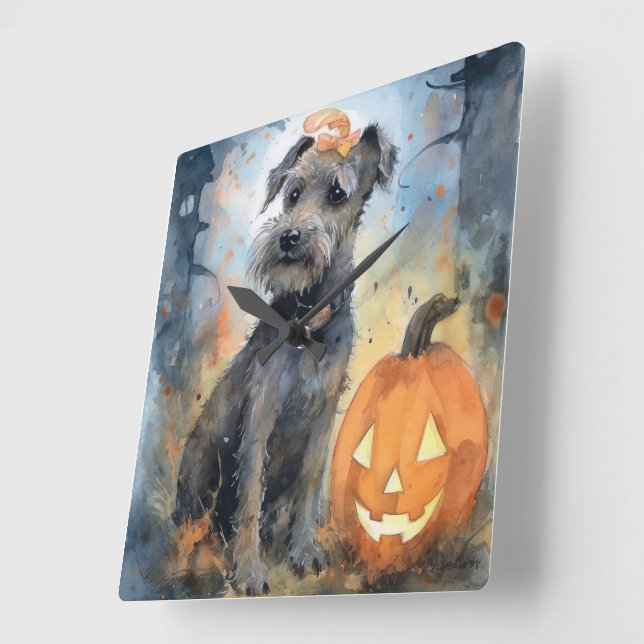 Halloween Chesapeake Bay Terrier med pumpkins Fyrkantig Klocka (Vinkel)