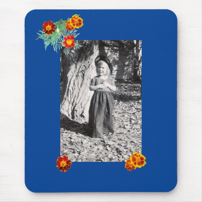 Halloween Costume Photo Marigolds Blue Mousepad Musmatta (Framsidan)