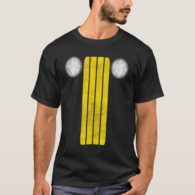 Halloween Costumes Car Headlight Road Marking Mana T Shirt (Framsida)