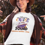 Halloween Cruise Squad Anpassningsbar T Shirt<br><div class="desc">Den här designen kan vara personlig i det område som tillhandahålls genom att ändra fotot och/eller text. Du kan också anpassa den genom att klicka på Anpassa den här mallen och sedan välja klicka för att anpassa ytterligare alternativ och ta bort eller ändra färg i bakgrunden, lägga till text, ändra...</div>