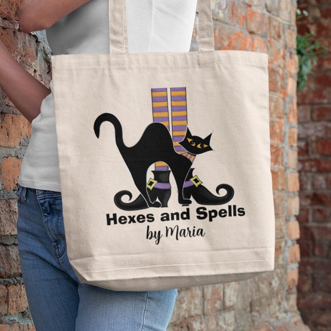Halloween Cute Bus eller godis Whimsical Black Cat Tygkasse (Cute whimsical black cat Halloween tote bag featuring a playful trick or treat design perfect for fa)