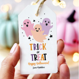 Halloween Cute Ghost Girl Birthday Bus eller godis Presentetikett