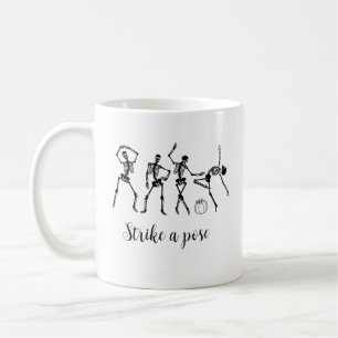 Halloween Dancing Skeleton Customize Funny Text Kaffemugg