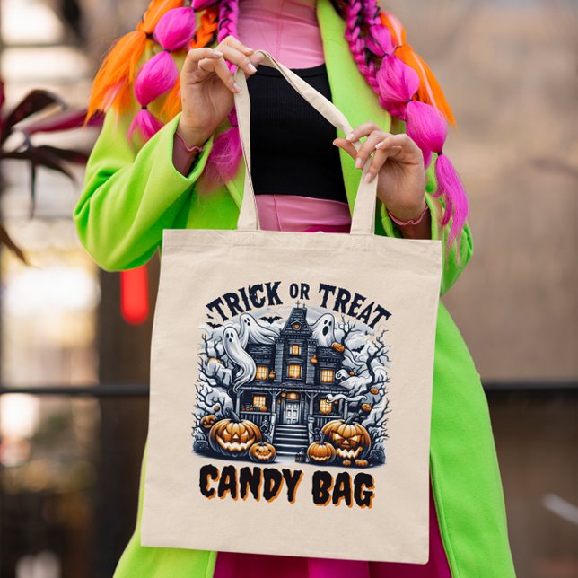 Halloween-dekorerat härjat hus tygkasse (Skapare uppladdad)