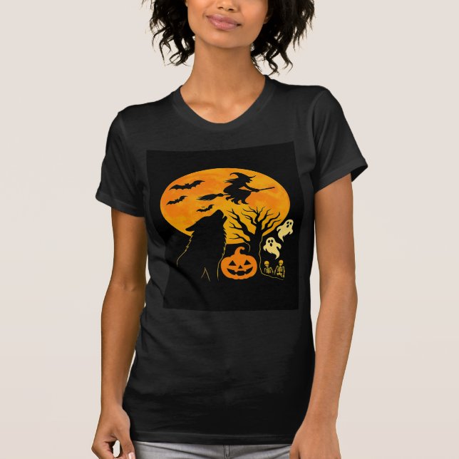 Halloween flying witch ghosts and skeletons t shirt (Framsida)