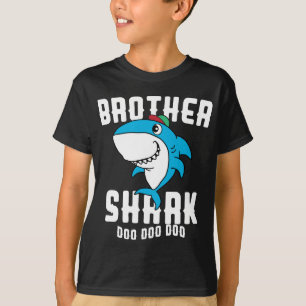 Halloween för födelsedag för broderhajpojkar ju t shirt