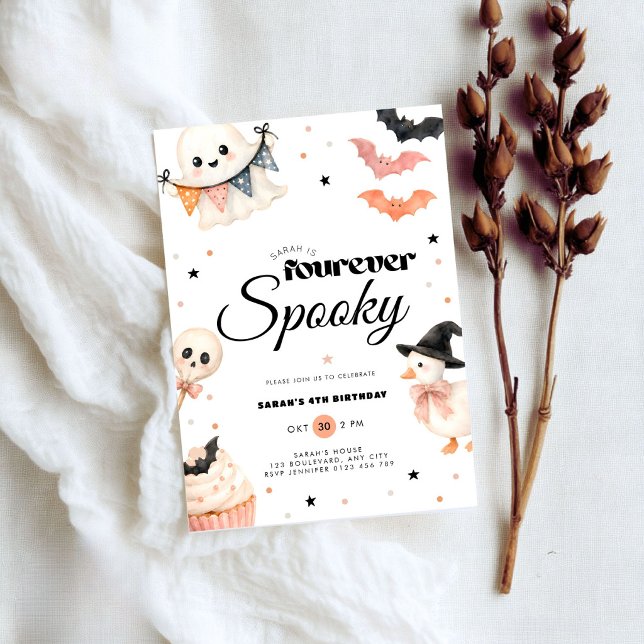 Halloween Fourever Spooky 4-års inbjudan (Fourever spooky 4th birthday invitation halloween themed.)
