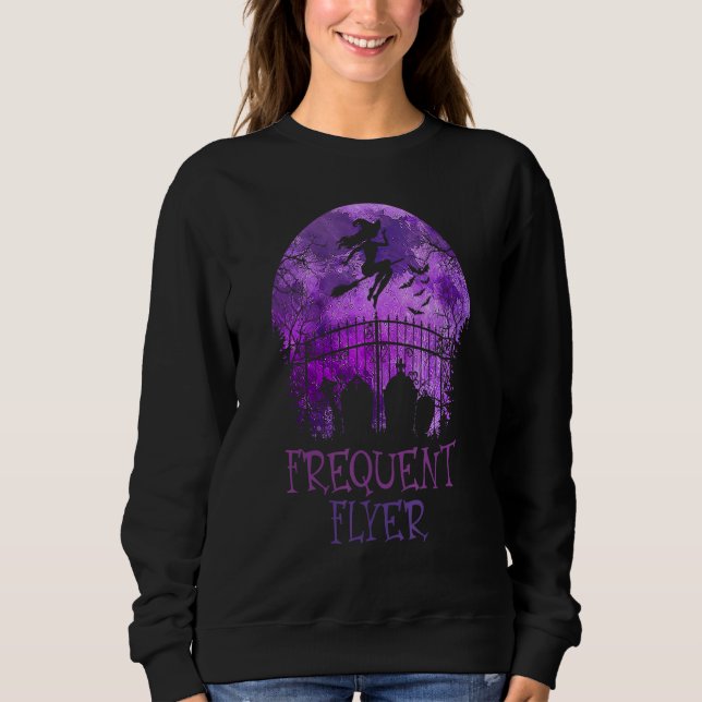 Halloween Frequent Flyer In The Cemetery Lazy Cost T Shirt (Framsida)