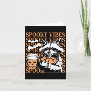 Halloween Funny Raccoon Spooky Vibes Coffee Pumpki Kort