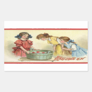 Halloween Girls Bobning for Apples Vintage Rektangulärt Klistermärke