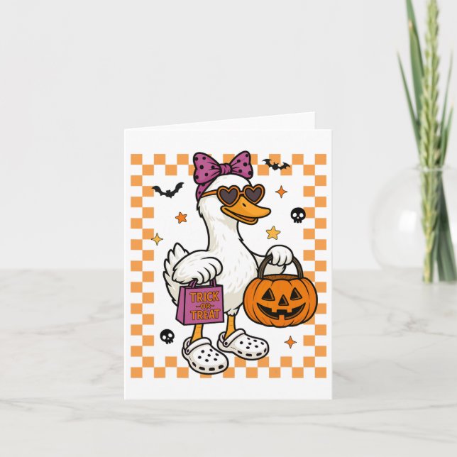 Halloween Goose Ghost Bow Coquette Bus eller godis Kort (Framsida)