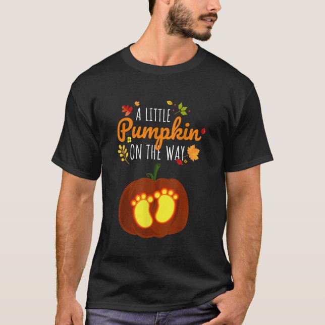 Halloween-Gravid Pumpkin ger Cute Cute förväntar s T Shirt (Framsida)