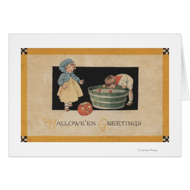 Halloween GreetingBobbing for Apples Hälsningskort (Framsidan Horizontal)