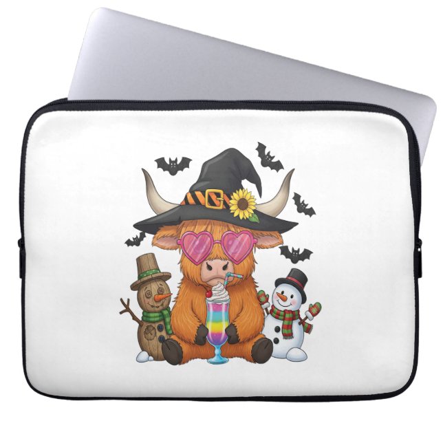 Halloween Highland Cow (2) Laptop Fodral (Framsidan)
