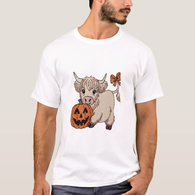 Halloween Highland Ko Pumpa T Shirt (Framsida)