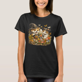 Halloween Hund och Katt som Tar Hand om en Fjäril  T Shirt