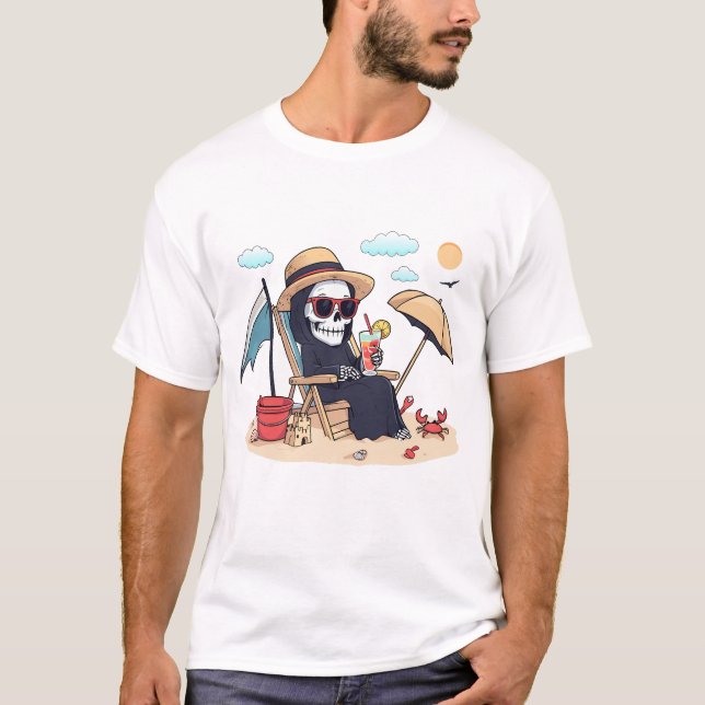 Halloween in Summer – Grim Reaper on the Beach T Shirt (Framsida)