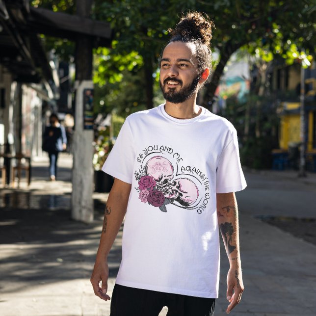 HALLOWEEN JAG ÄR DU OCH JAG MOT ÄLSKARE I VÄRLDEN T SHIRT (Skapare uppladdad)